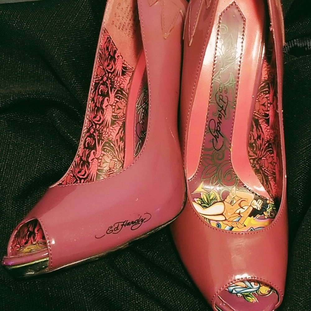 ED Hardy Peep Toe heels